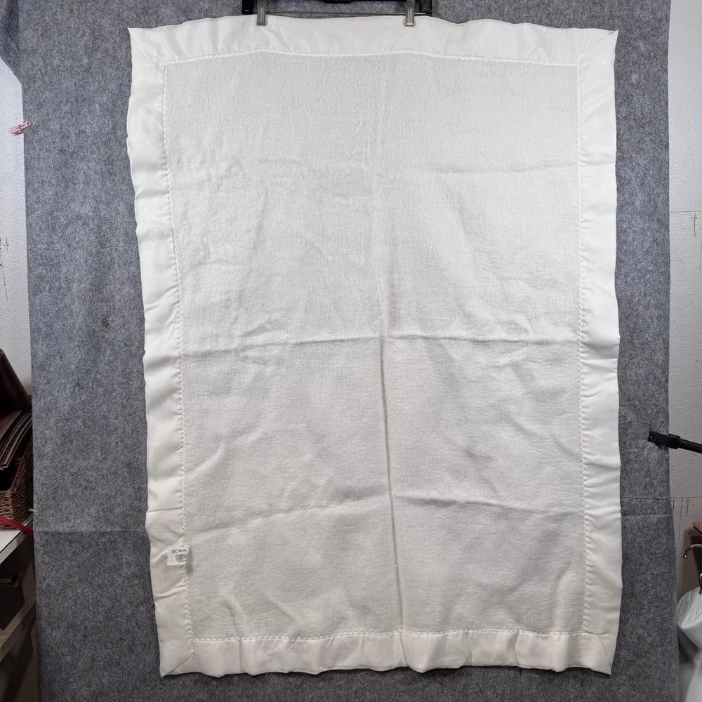 Vintage Satin Trim Baby Blanket Kids OS Fleece White Nursery USA Made Carters 90